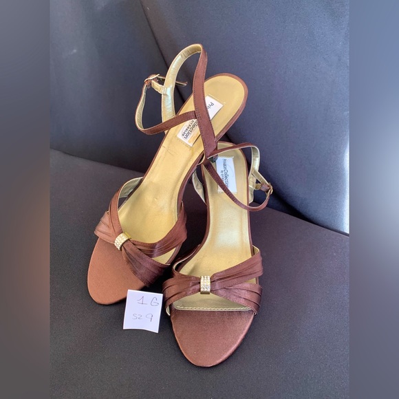 “Private Collection” by Dyeables - Picture 1 of 2